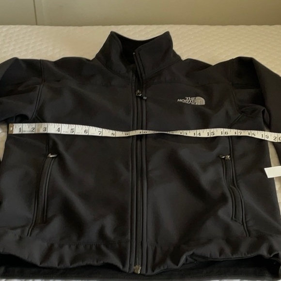 The North Face Men's Black Jacket - Picture 9 of 10